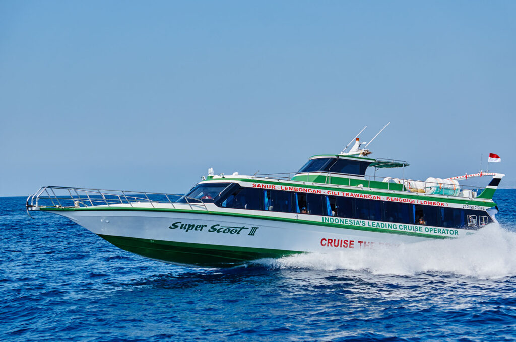 fast boat ticket bali nusa penida scoot fast cruise provide boat service from Bali to Nusa Penida daily